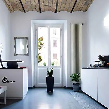 Urbe Colosseo Bed & Breakfast 4*