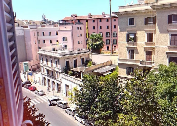 乌贝斗兽场酒店 住宿加早餐酒店 4*