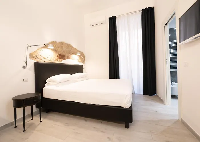 乌贝斗兽场酒店 4*