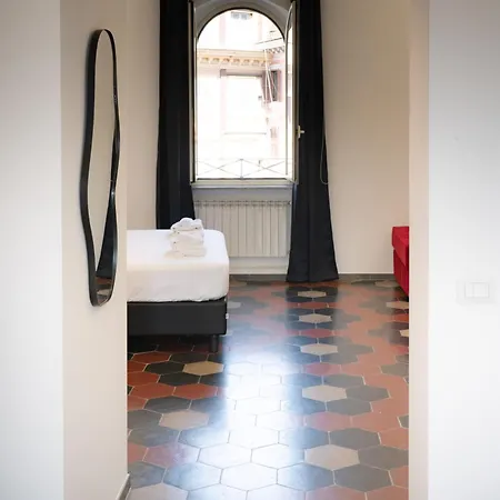 Urbe Colosseo Bed & Breakfast 2*