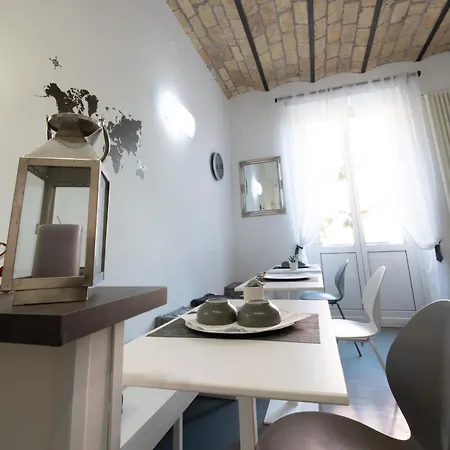 Urbe Colosseo Bed & Breakfast 2*