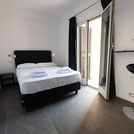 Urbe Colosseo Bed & Breakfast 2*